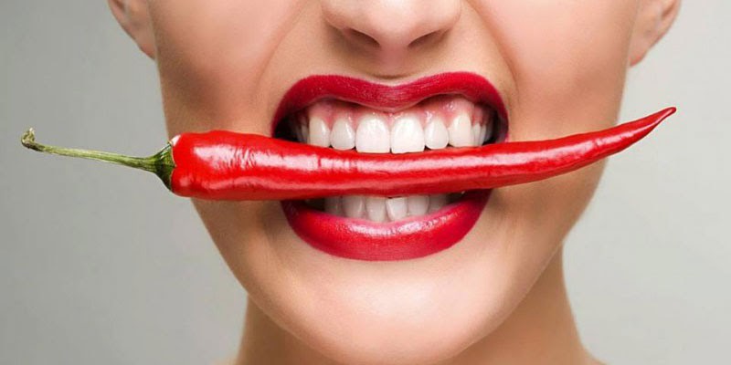 Tránh đồ ăn cay nóng khi đau răng khôn